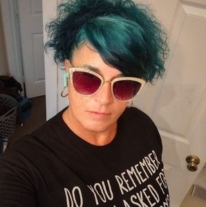 Meet your Posher, Kerri